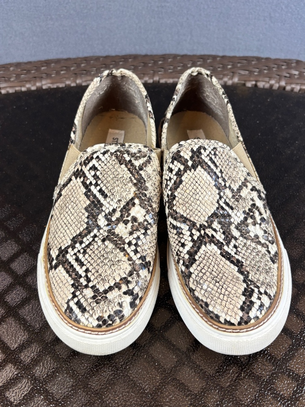 Steve Madden Jalia Snakeskin Print Slip On Loafer Shoes Size 6.5M